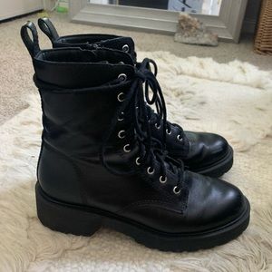 STVEVE MADDEN TORNADO BLACK LEATHER BOOTS